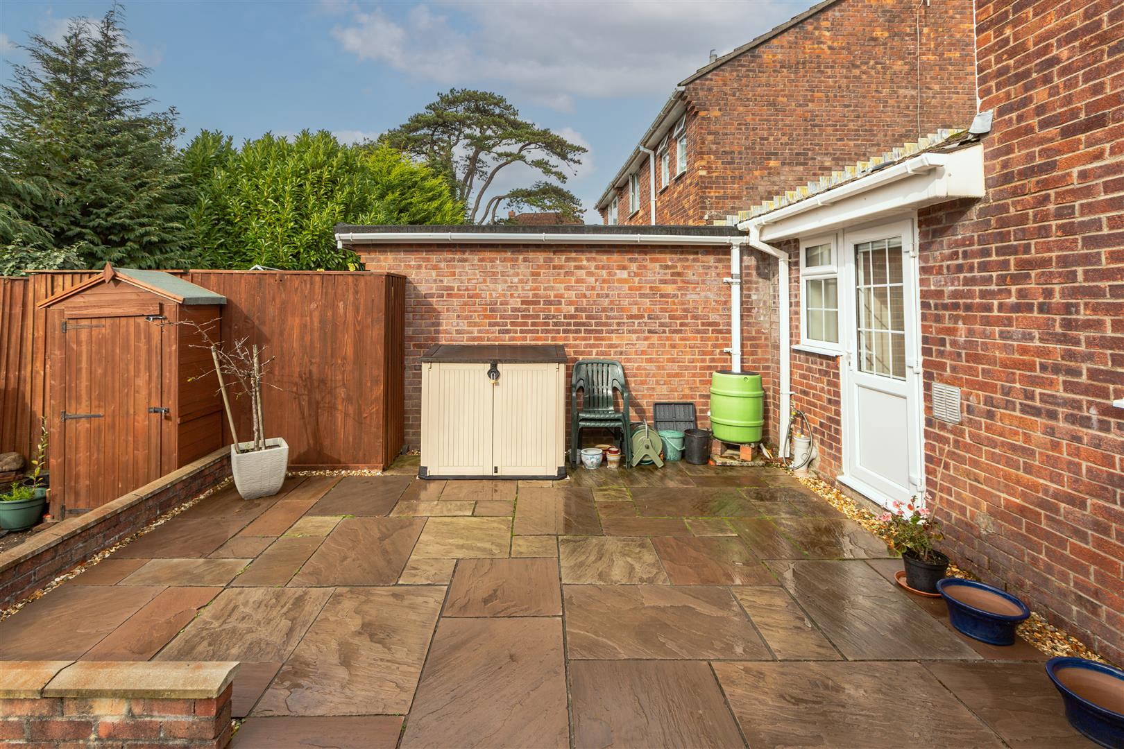 Greenwood Close, Sketty, Swansea, SA2 9AY